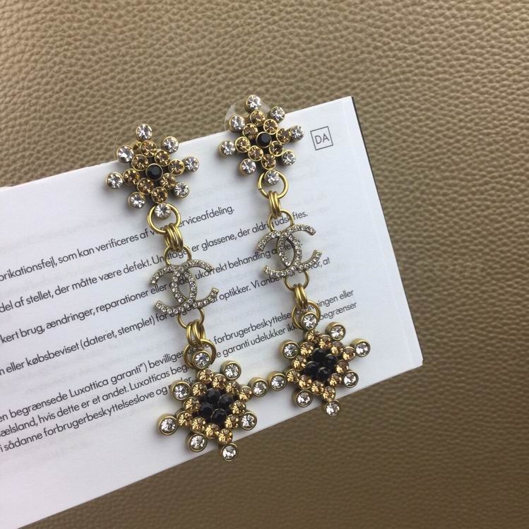 Chanel Earrings 523